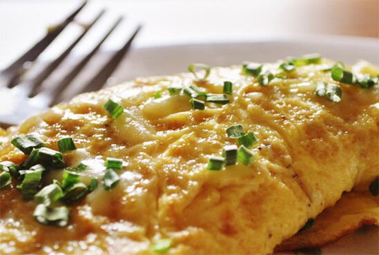 ကိုယ်အလေးချိန်နှင့် သင့်လျော်သော အာဟာရအတွက် omelet