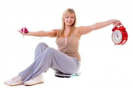 ကိုယ်အလေးချိန်ကျလိုသောမိန်းကလေးသည်ကျန်းမာစွာစားသုံးပြီးပြန်လည်စတင်သည်